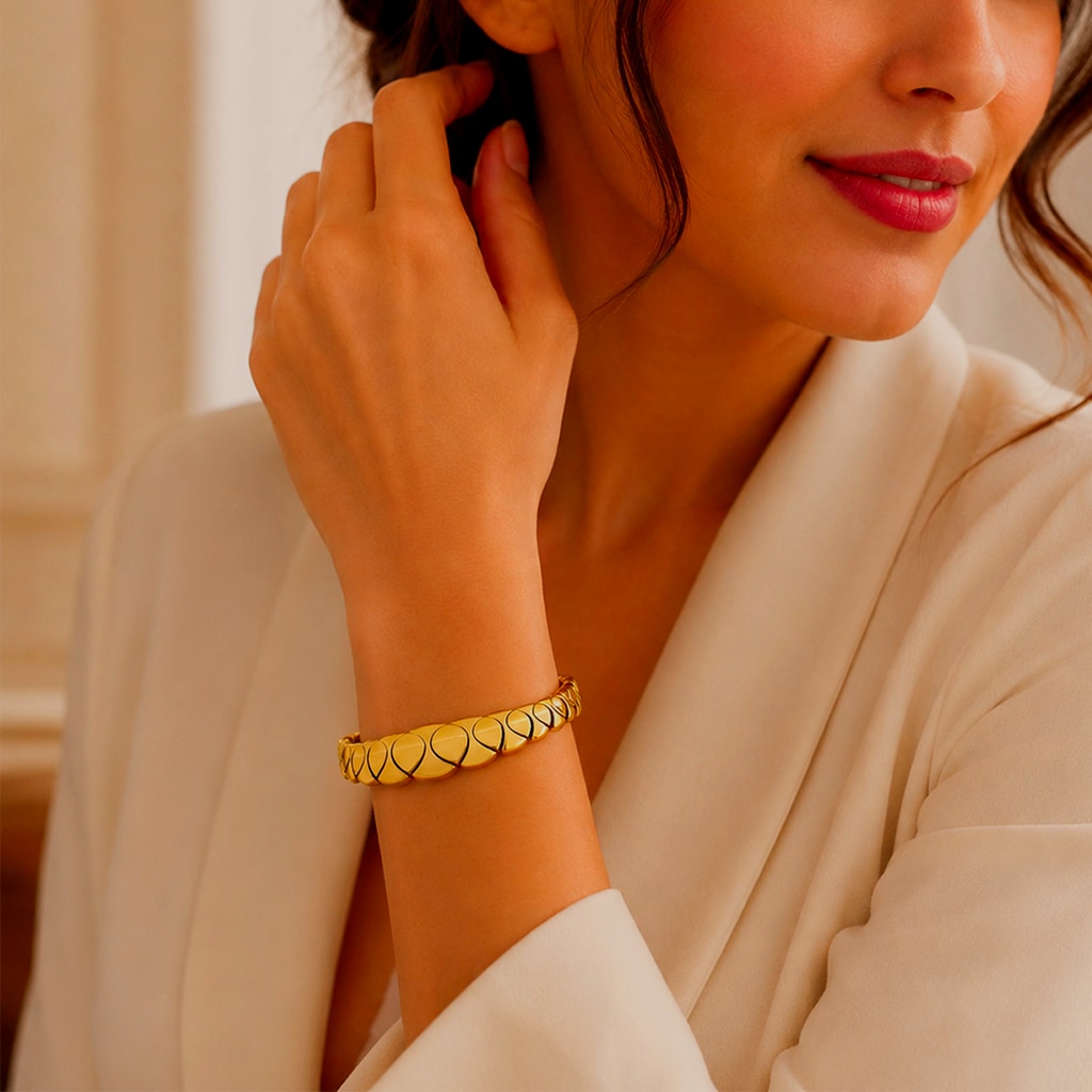 18K Yellow Gold Clip Type Bracelet